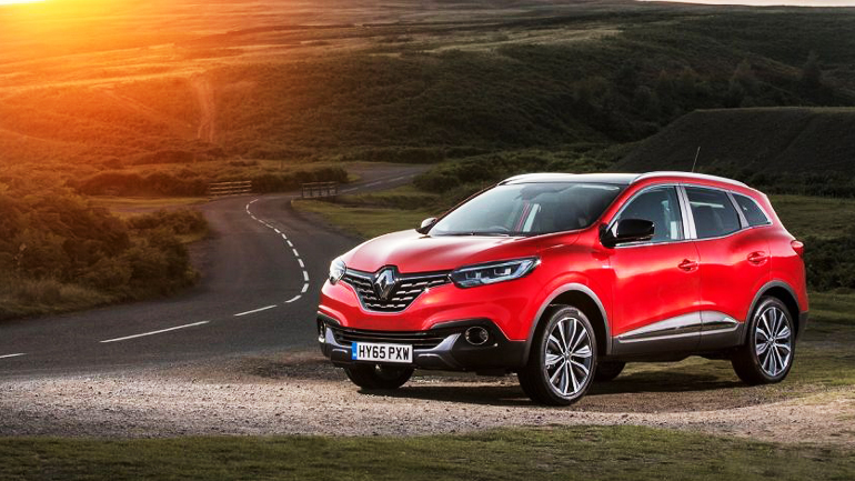 Η Renault ανακοίνωσε γιορτινές… χαμηλές τιμές για λίγα αυτοκίνητα